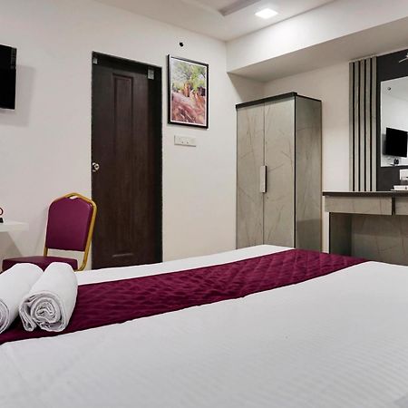Hotel Orchard Park Púna Kültér fotó